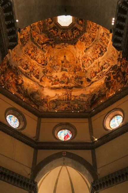 Plafond peint du dôme de la collégiale de San Gimignano, vitraux ronds